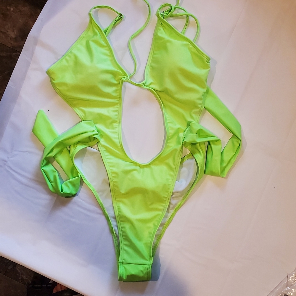 Albizia thong swimsuit